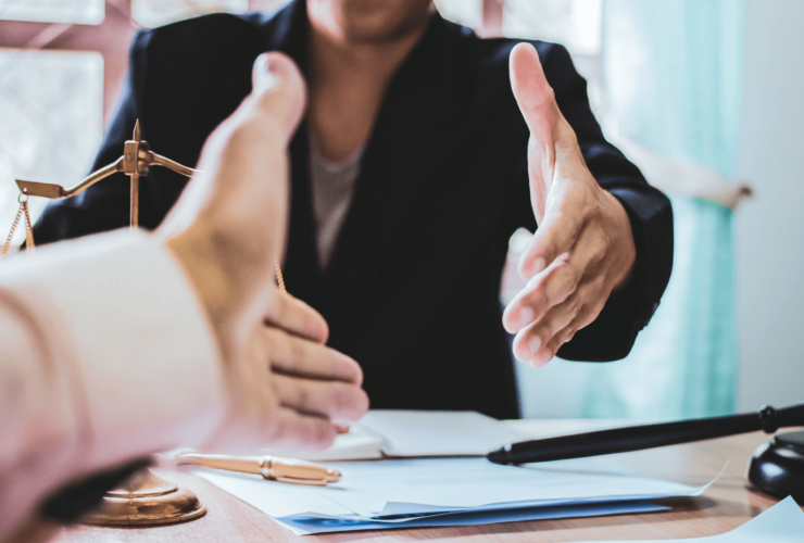 Jak wybrać notariusza