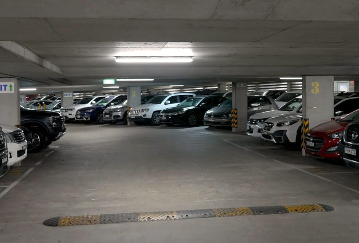 Szkoda parkingowa na parkingu