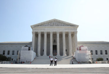 Skuteczna ochrona własności intelektualnej wymaga współpracy prawnej między organami różnych państw i jurysdykcji