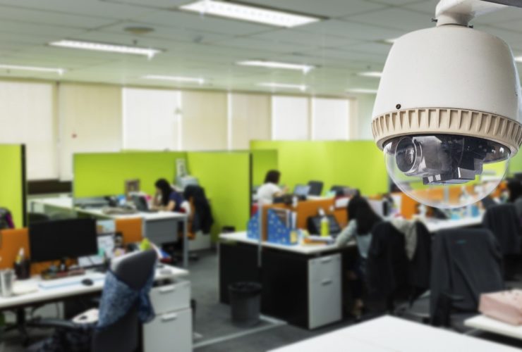 balans bezpieczenstwa i prywatnosci pracownikow